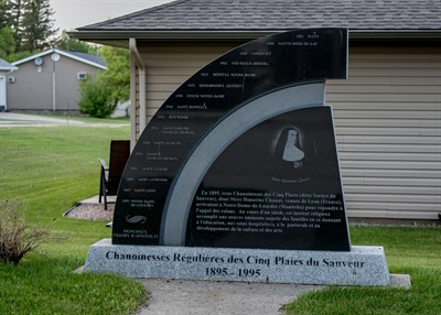 Comte-ML-Soeur-Sauveur(1)