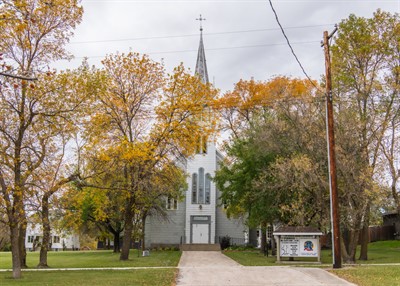 Comte-RM-St-Leon-Church